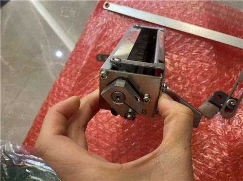 Para el 110XI4, el 105SL+ y el kit de actualización del cortador P1018252